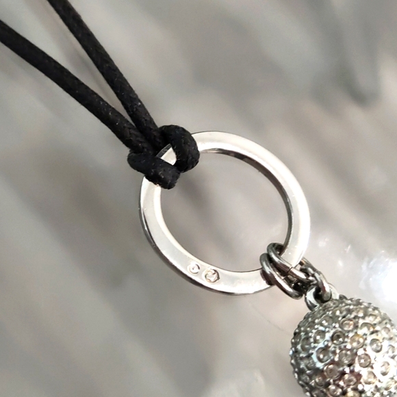 🦢 Swarovski Crystal Pendant Necklace! - Picture 2 of 6